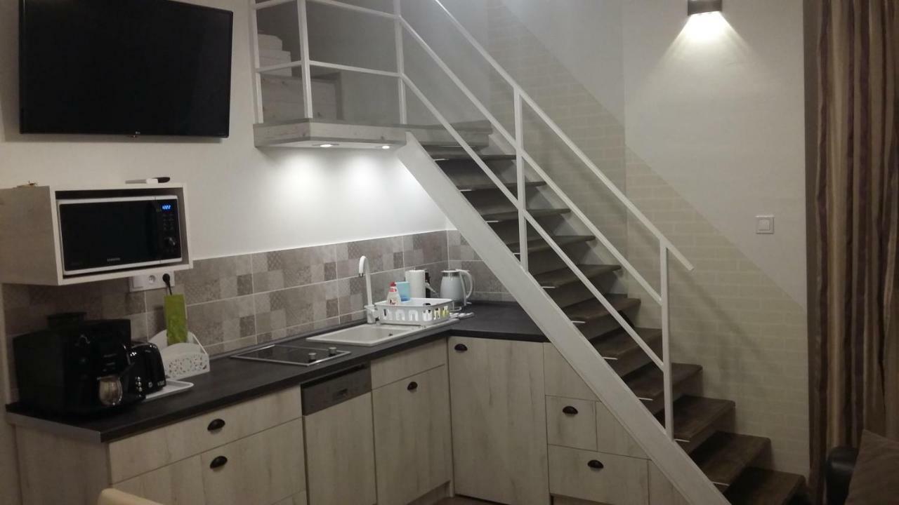 Kossuth Apartmanok Debrecen Esterno foto